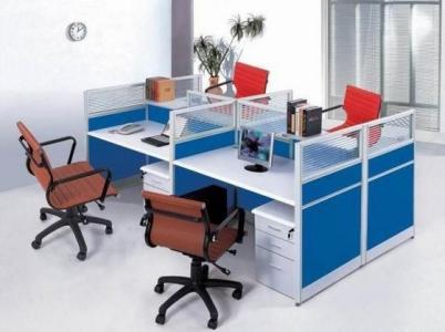 办公桌风水：办公桌应该怎样摆放 办公室办公桌摆放风水
