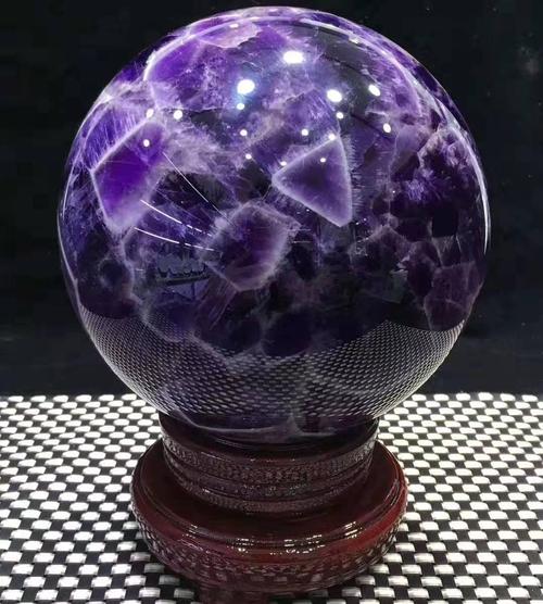 紫水晶球如何摆放 紫水晶球摆放