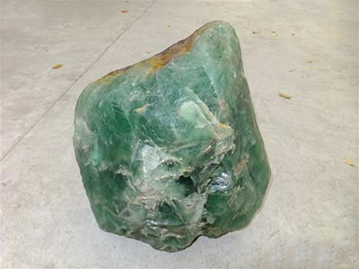 绿水晶的功效与作用 绿水晶的功效与禁忌