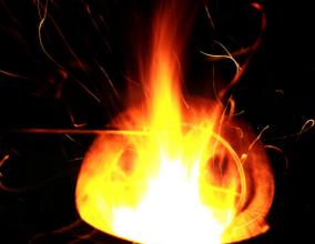 火命和什么命人最配 炉中火命的人缺什么 炉中火命和什么命最配