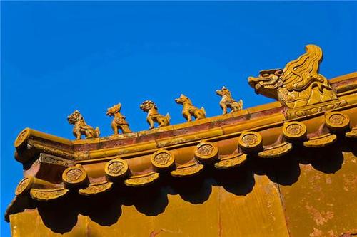“五脊六兽”为何登上中国传统建筑屋脊 五脊六兽的